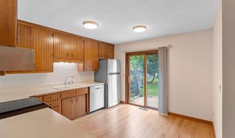 711 OLSON Ave F, Appleton, WI 54914