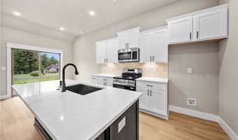 34 Lockhart Dr, Bella Vista, AR 72715
