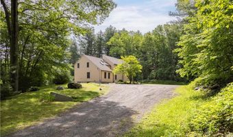 71 Phillips Ln, Glocester, RI 02814