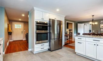 185 Brookhaven Rd, North Kingstown, RI 02852
