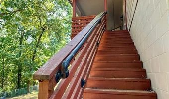 8 Cummings Ln, Bella Vista, AR 72715