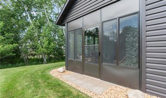 250 Rodeo Rd, Alexandria, MN 56308