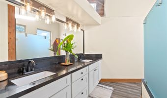 610 Milokai St, Kailua, HI 96734