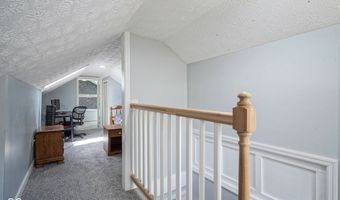 5902 Oak Ln, Anderson, IN 46013