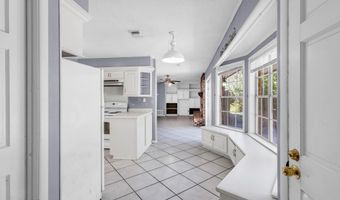 2530 Old Bay Rd, Biloxi, MS 39531