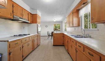 21077 Dodson Ln, Anderson, CA 96007