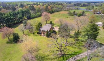 2072 Walnut St, Albertville, AL 35950