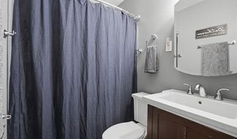 1061 Western Dr, Ann Arbor, MI 48103