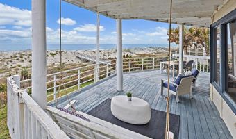 1879 BEACH Ave, Atlantic Beach, FL 32233