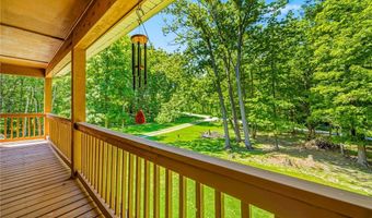 4008 Mannwood Rd, Ashtabula, OH 44004