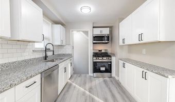 9255 Hubert Ave, Allen Park, MI 48101