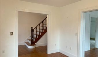 68 Evarts St, Newport, RI 02840