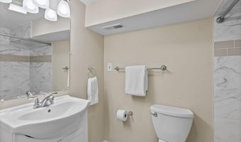 330 S CLINTON St, Baltimore, MD 21224