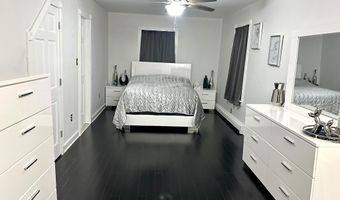 19 Center St, Barnegat, NJ 08005