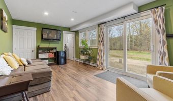 101 Williams Rd, Ashburnham, MA 01430