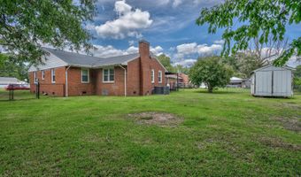 384 Snow Hill St, Ayden, NC 28513