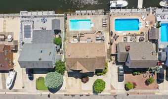 71 Top Sail Ct, Bayville, NJ 08721
