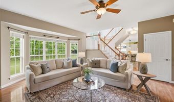 614 Whispering Willows Ct, Ballwin, MO 63021