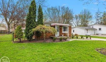 918 Columbia, Algonac, MI 48001