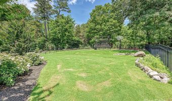 7009 Providence Ln W, Charlotte, NC 28226