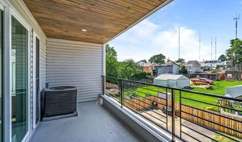 308 FOUNTAIN St, Philadelphia, PA 19128