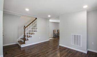 11 Bell St, Bridgeport, CT 06610