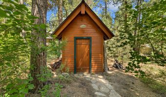 56870 Gina Ln, Bend, OR 97707