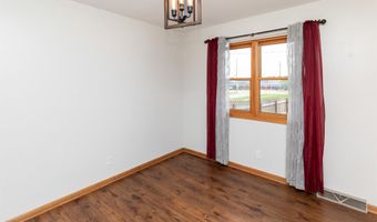 1101 SE Innsbruck Dr, Ankeny, IA 50021