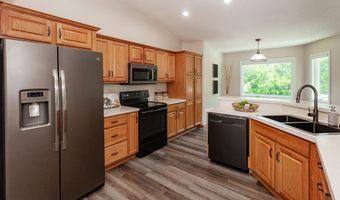 4518 Hemingway Dr, Ames, IA 50014