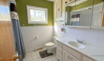 20 Danielwood Dr, Albany, NY 12211