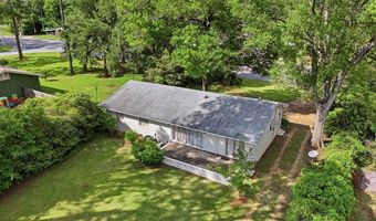 1812 Dawson Rd, Albany, GA 31707