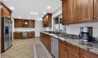 9735 Village Green Dr NE, Albuquerque, NM 87111
