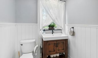 2458 RIVERBEND Rd, Allentown, PA 18103