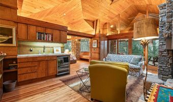 749 Stillmont Cir, Cashiers, NC 28717