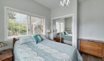 914 EASY St, Brookings, OR 97415