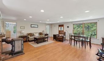 592 Old Stage Rd, Arrowsic, ME 04530