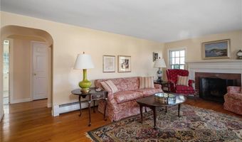 94 Abbott Run Valley Rd, Cumberland, RI 02864