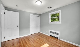 24 Ridge Rd, Cromwell, CT 06416