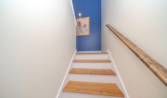 1795 Hideaway Ln, Ann Arbor, MI 48105