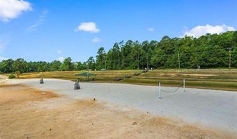 732 Lakeshore Dr, Bennettsville, SC 29512