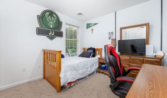 51 Gillette Way 51, Bristol, CT 06010