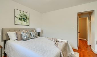 14 E HAMBURG St E, Baltimore, MD 21230