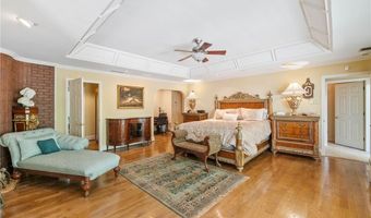 15470 Alpha Woods Dr, Alpharetta, GA 30004