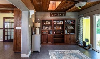 151 Burke St, Appomattox, VA 24522