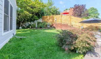 942 N MCKINLEY Rd, Arlington, VA 22205
