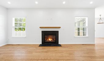 5 Adrift Ave, Barnegat, NJ 08005