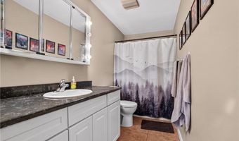 554 E River View Dr, Austinburg, OH 44010