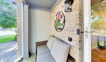 30 Oxford Ct, Algonquin, IL 60102