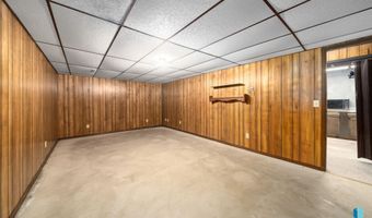 403 Ofstad St, Alcester, SD 57001