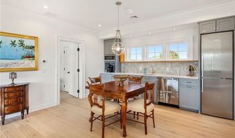 71 Cliff Dr, Narragansett, RI 02882